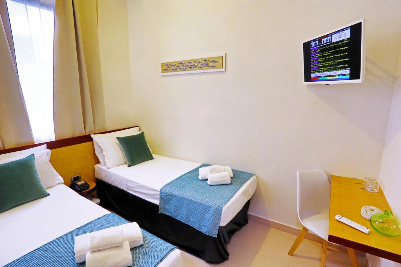 Piccadilly Rooms Restaurant And Beach Santa Maria al Bagno Exterior foto